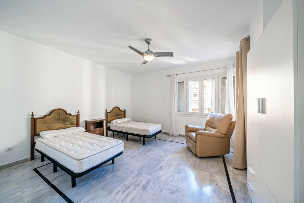 Middle Floor Apartment Málaga Centro Málaga - image 14