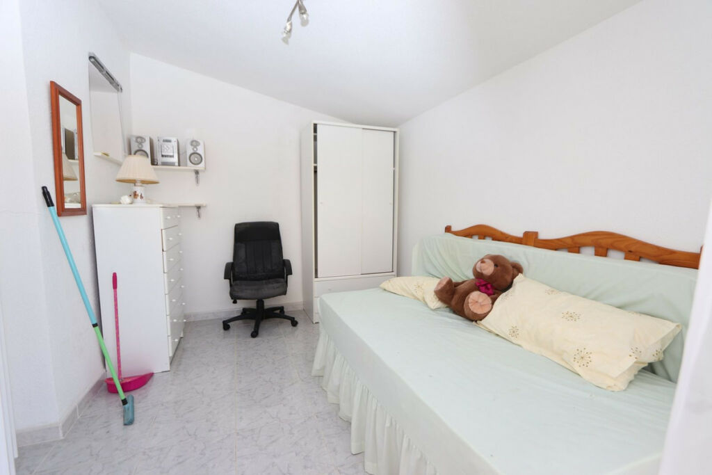 Detached Villa Playa Flamenca Alicante - image 16