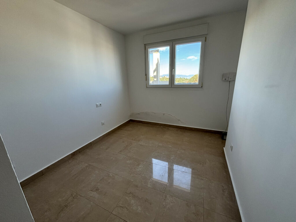 Ground Floor Apartment La Duquesa Málaga - image 14