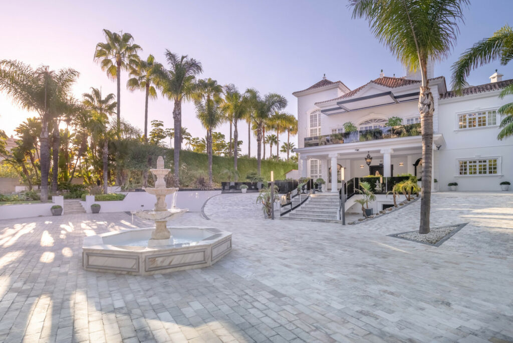 Detached Villa Puerto Banús Málaga - image 14