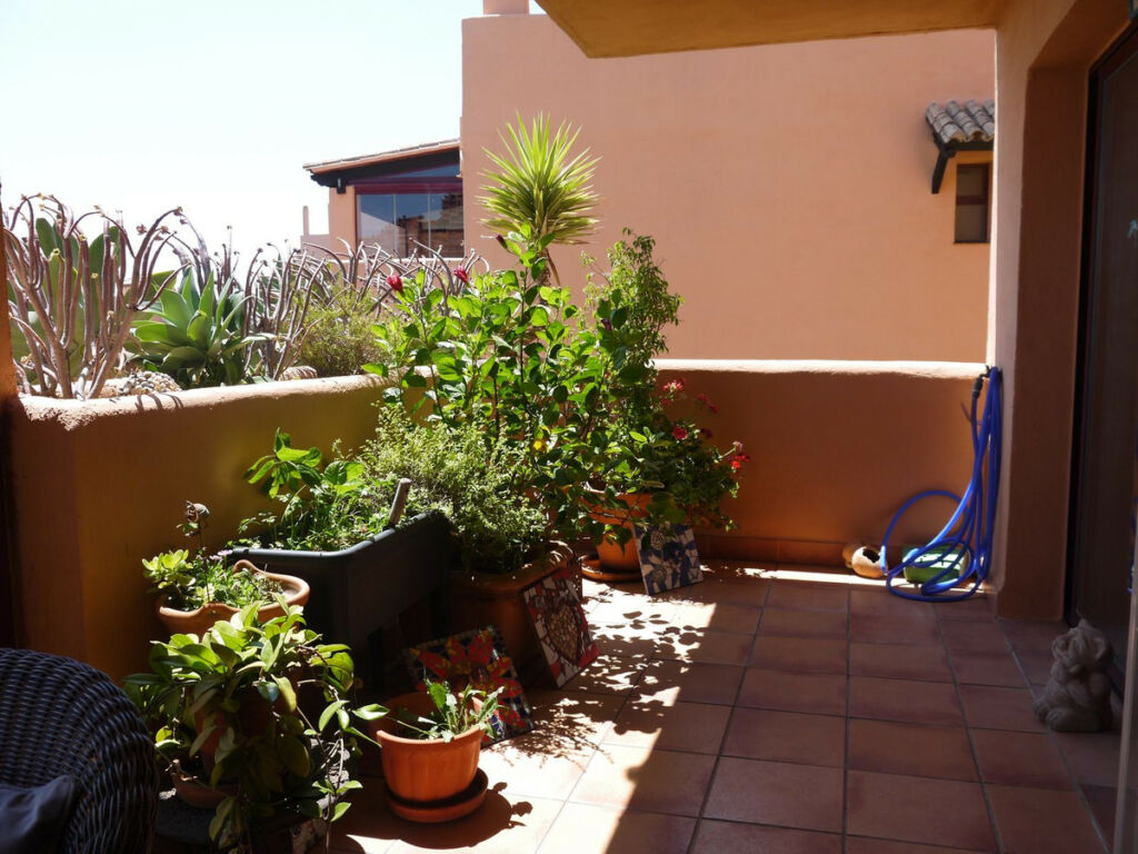 Middle Floor Apartment Calahonda Málaga - image 14
