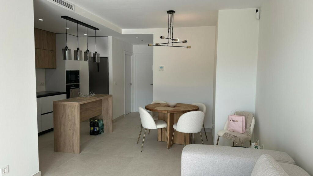 Middle Floor Apartment La Quinta Málaga - image 13