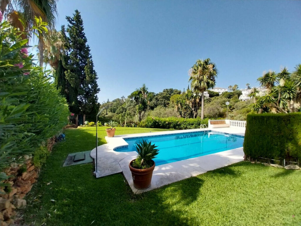 Townhouse Calahonda Málaga - image 13