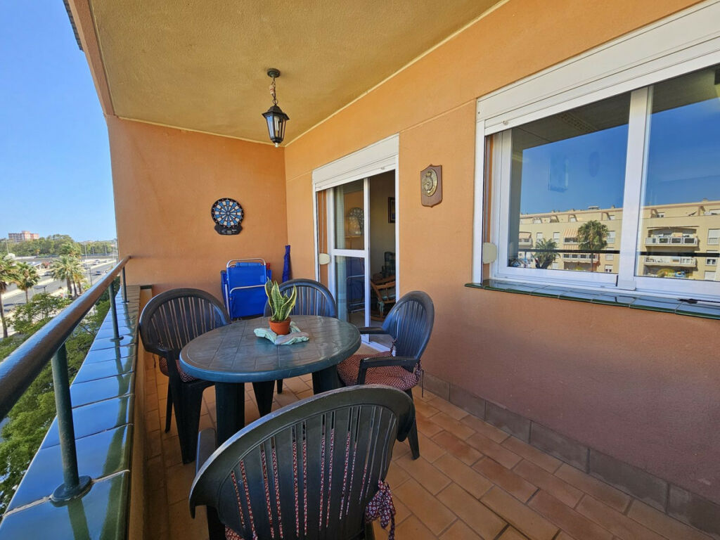 Middle Floor Apartment San Luis de Sabinillas Málaga