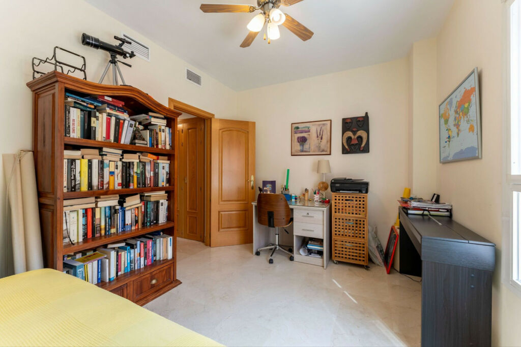 Detached Villa Cerros del Aguila Málaga - image 14