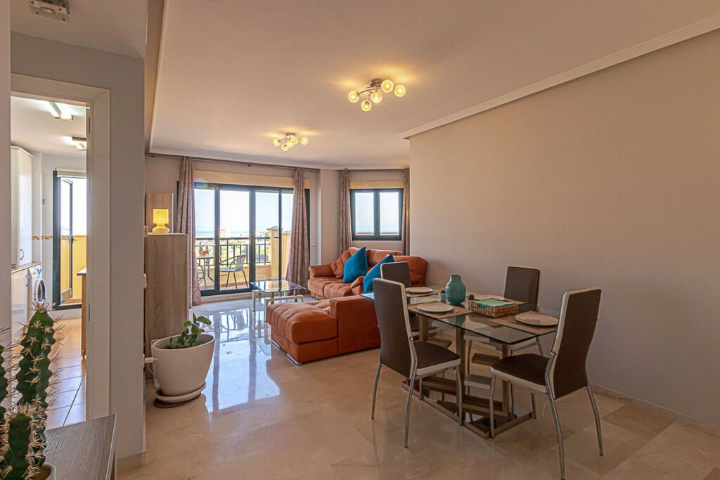 Middle Floor Apartment Benalmadena Málaga - image 14
