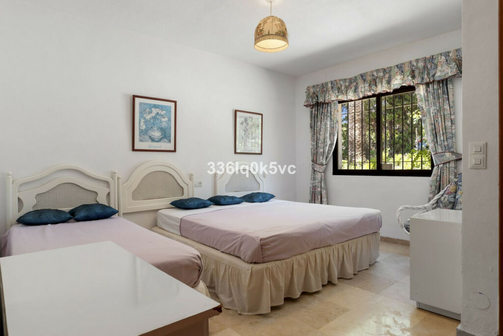 Detached Villa Las Chapas Málaga - image 14