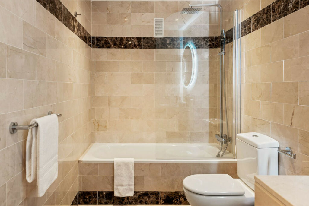 Middle Floor Apartment Benahavís Málaga - image 14