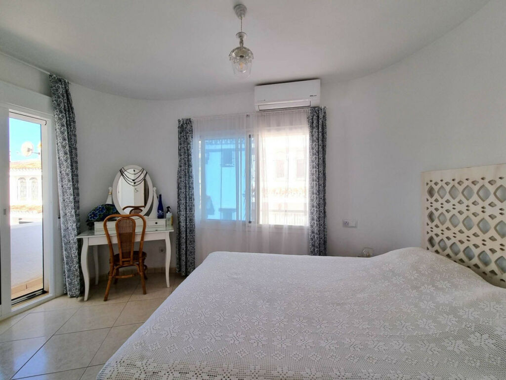 Semi-Detached House Calahonda Málaga - image 14