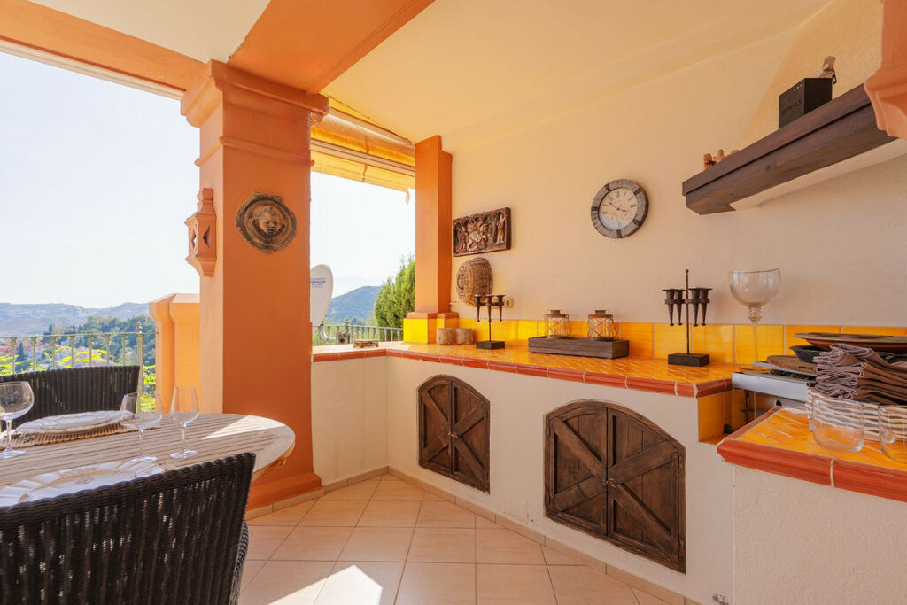 Ground Floor Apartment La Quinta Málaga - image 14