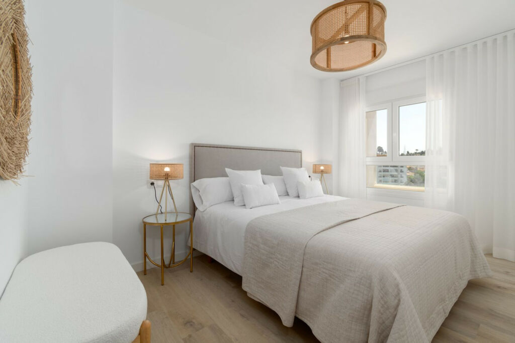 Top Floor Apartment Nueva Andalucía Málaga - image 14