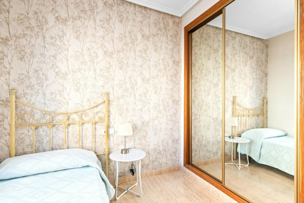 Middle Floor Apartment Guardamar del Segura Alicante - image 14