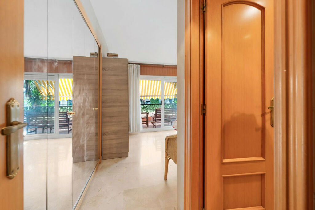 Middle Floor Apartment Marbella Málaga - image 14