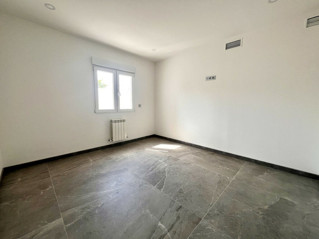 Detached Villa Los Balcones Alicante - image 14