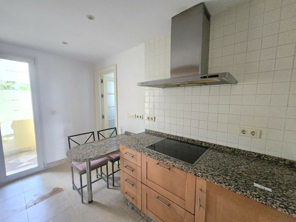 Middle Floor Apartment Casares Málaga - image 14