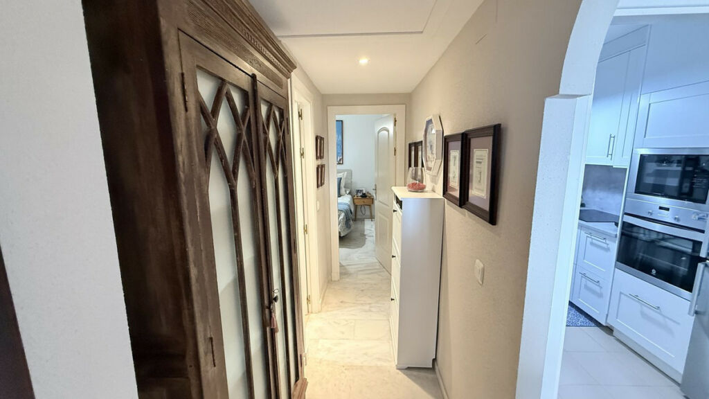 Middle Floor Apartment Reserva de Marbella Málaga - image 14