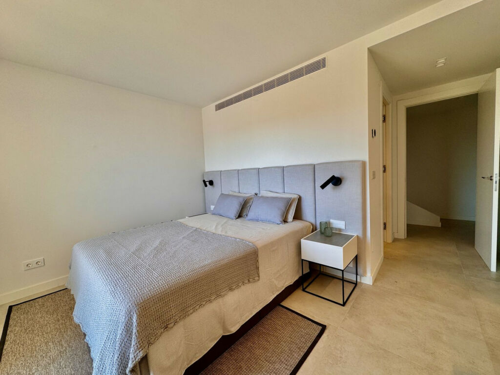 Middle Floor Apartment Puerto de Cabopino Málaga - image 28
