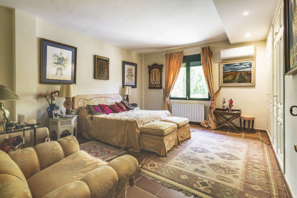Detached Villa Sotogrande Cádiz - image 18