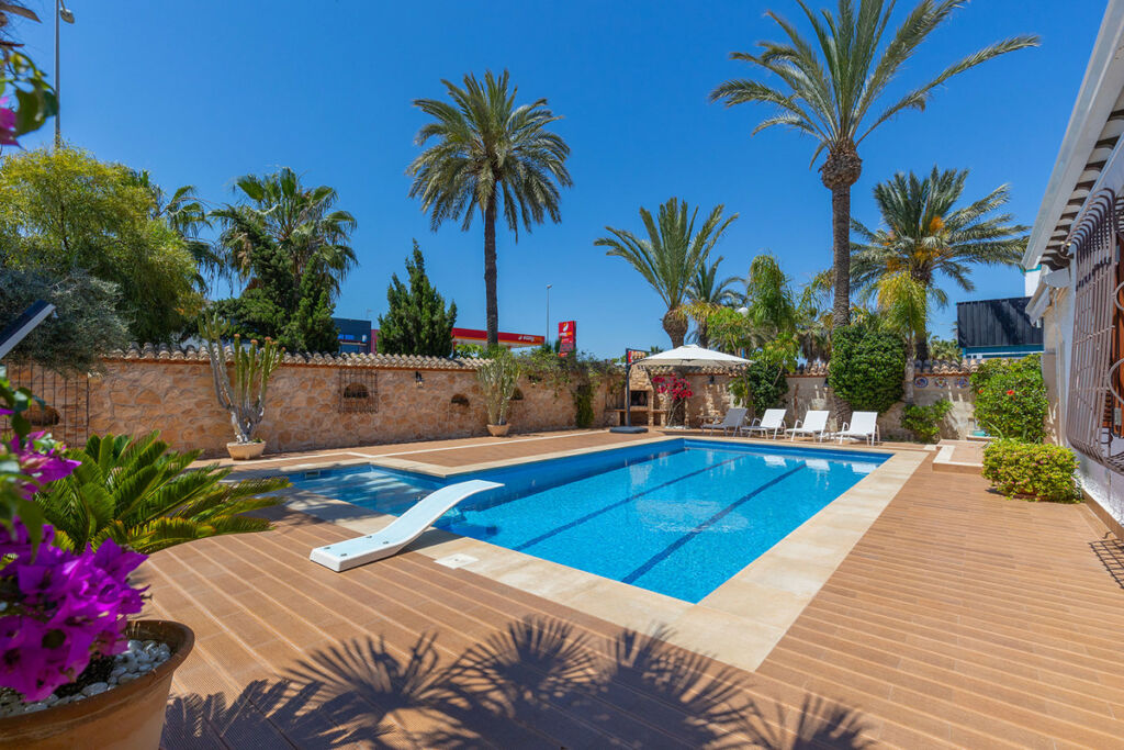 Detached Villa Punta Prima Alicante - image 14