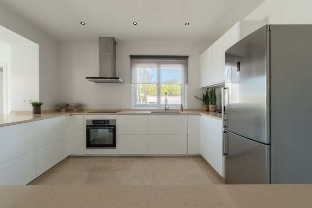Detached Villa Guadalmina Alta Málaga - image 14