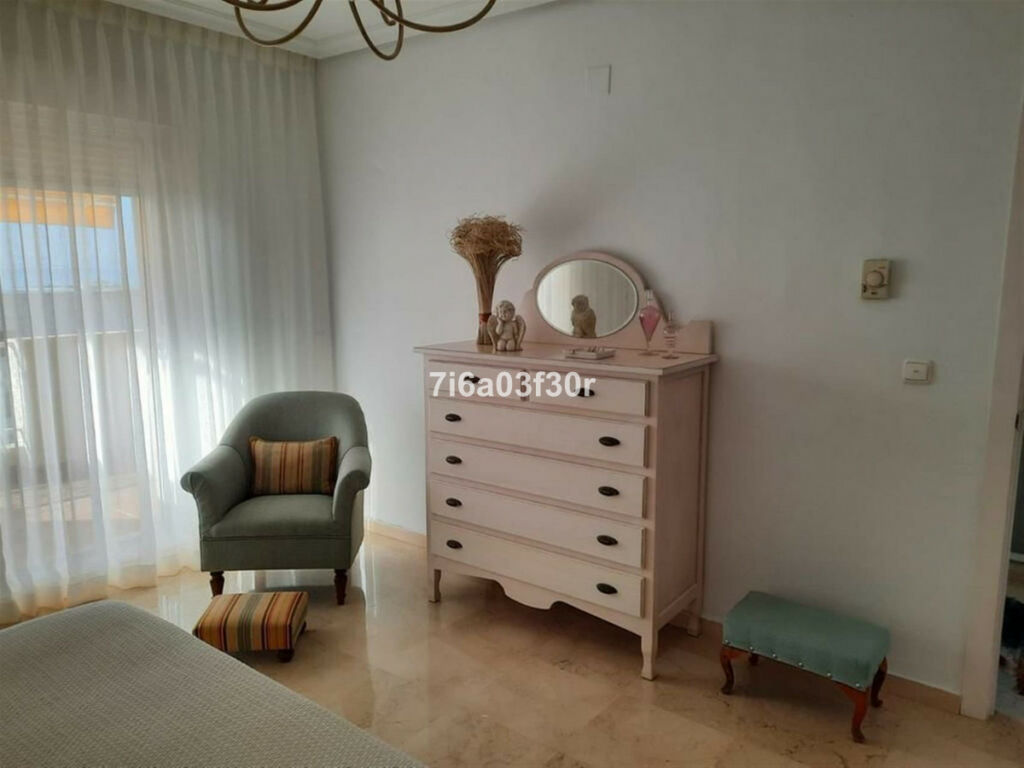 Top Floor Apartment Marbella Málaga - image 14