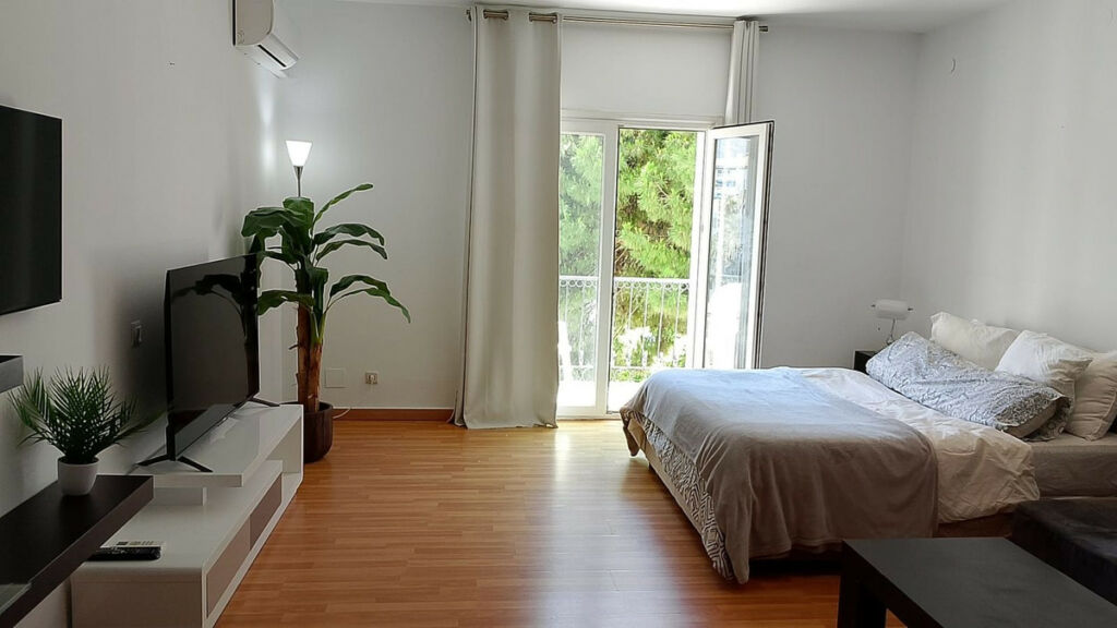 Middle Floor Studio Puerto Banús Málaga - image 15