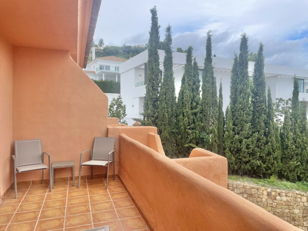 Middle Floor Apartment Benahavís Málaga - image 14