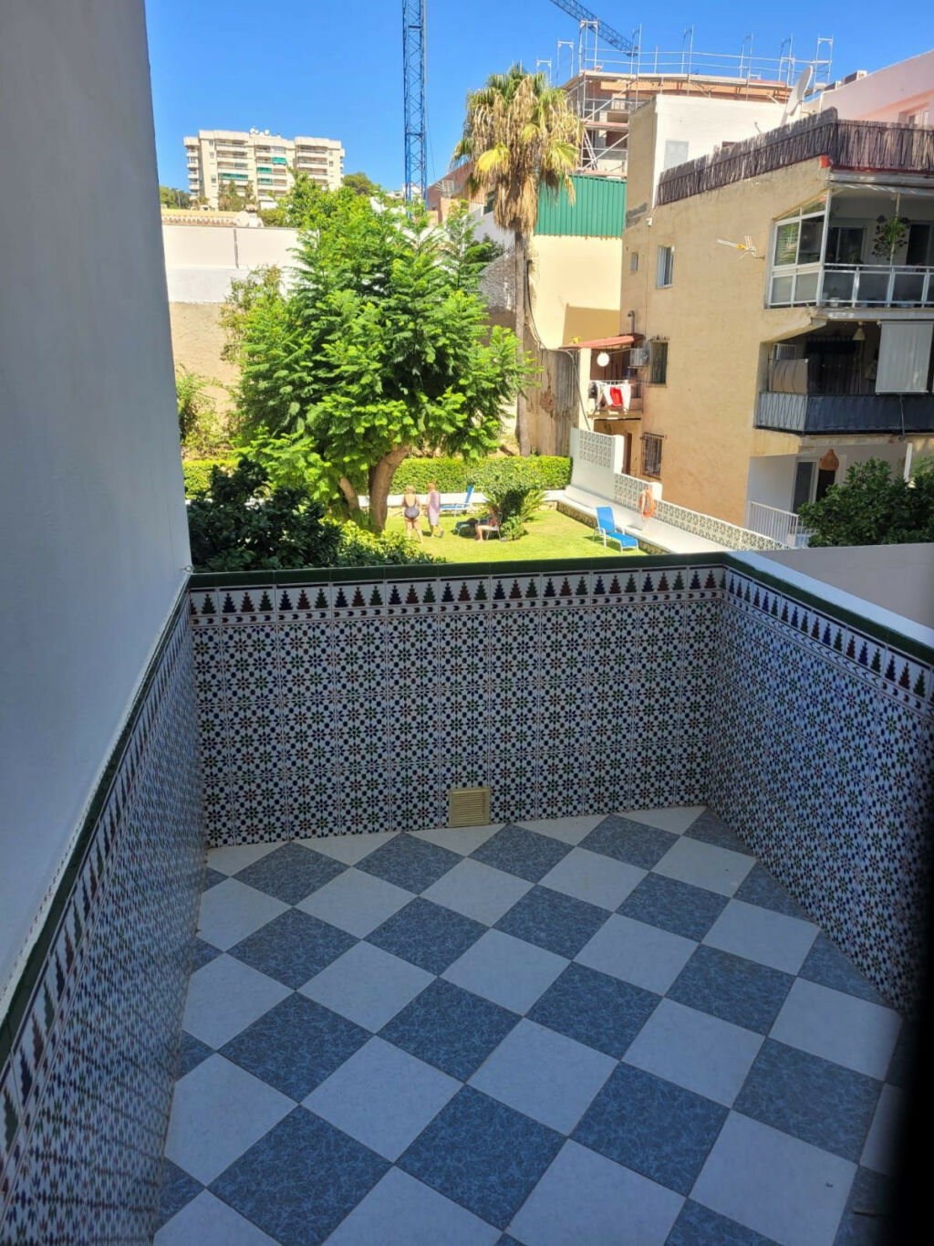 Ground Floor Apartment La Carihuela Málaga - image 15