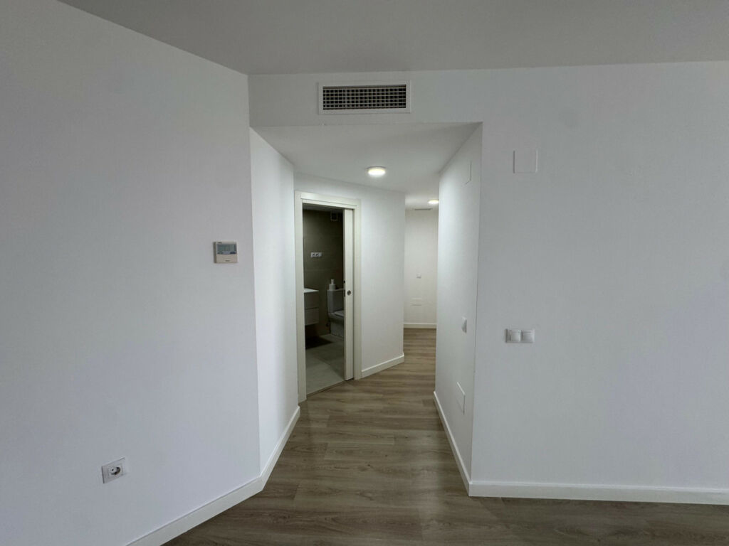 Middle Floor Apartment Nueva Andalucía Málaga - image 15