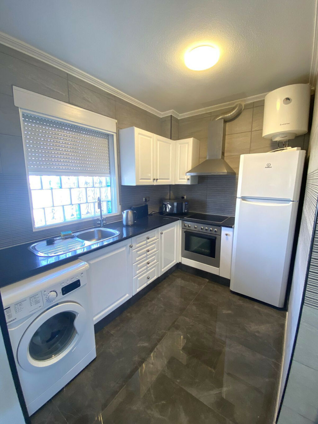 Detached Villa La Zenia Alicante - image 15