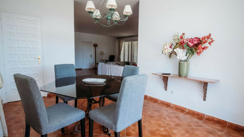 Ground Floor Apartment Los Monteros Málaga - image 17