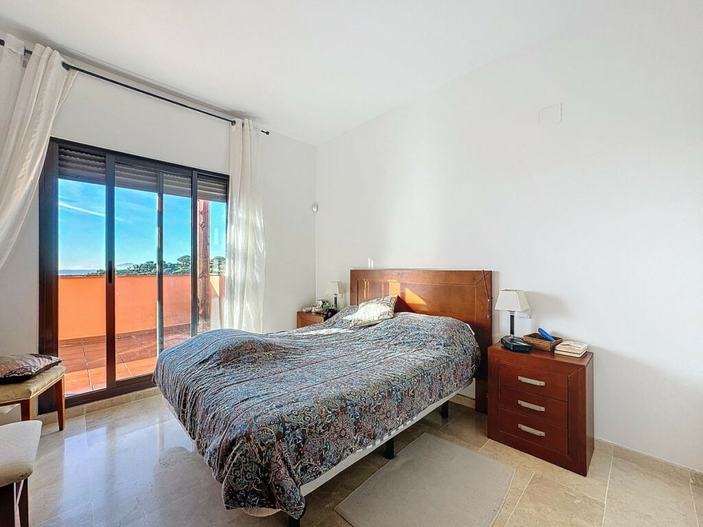 Penthouse Manilva Málaga - image 15