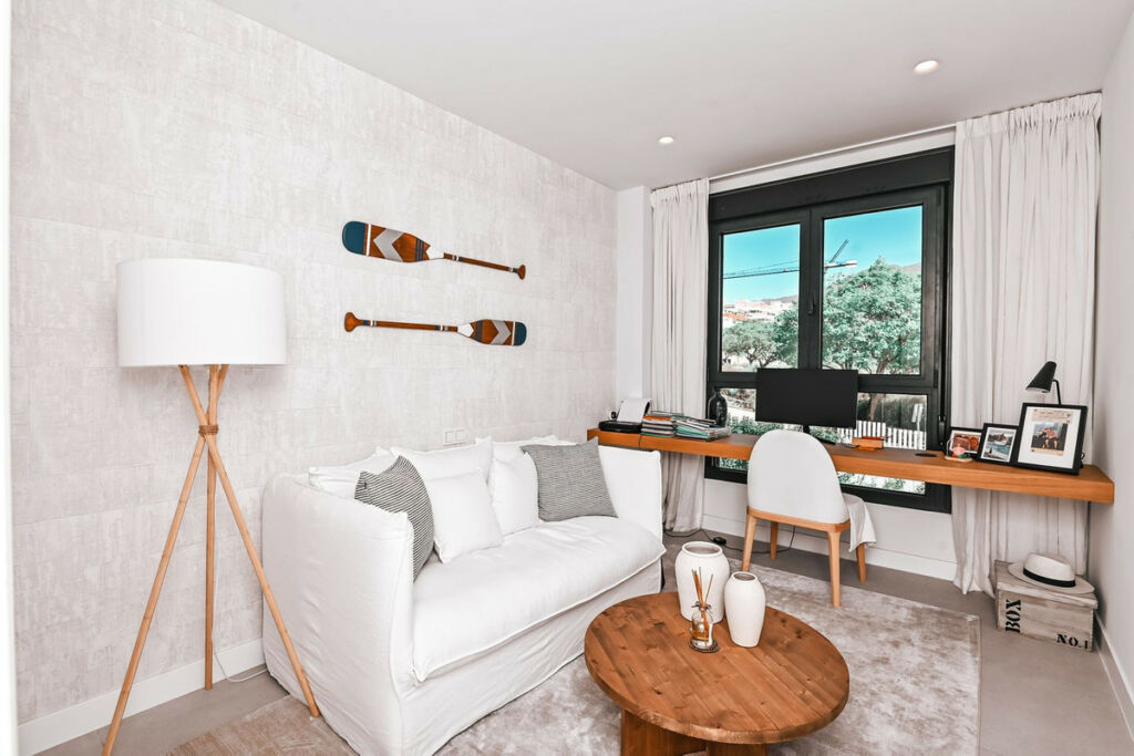 Middle Floor Apartment Estepona Málaga - image 15