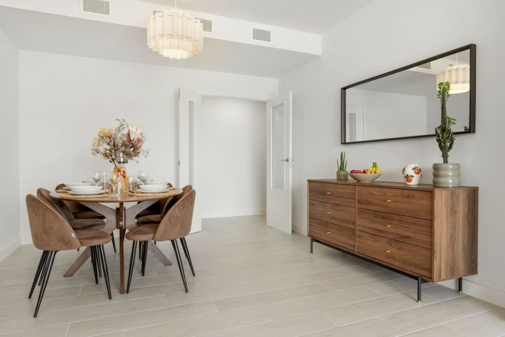 Middle Floor Apartment Estepona Málaga - image 15
