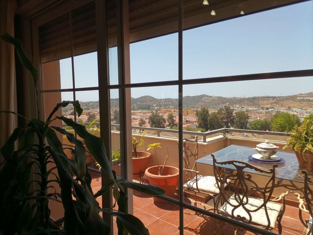 Penthouse Las Lagunas Málaga - image 15