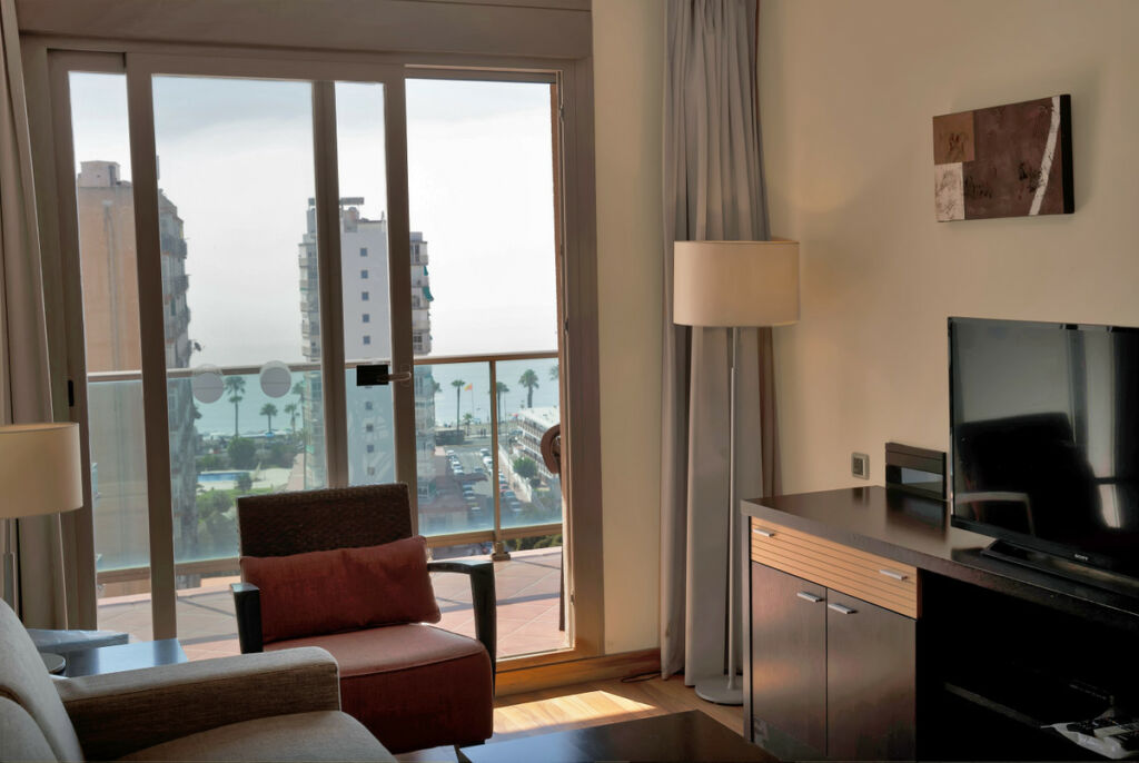 Middle Floor Apartment Benalmadena Málaga - image 15