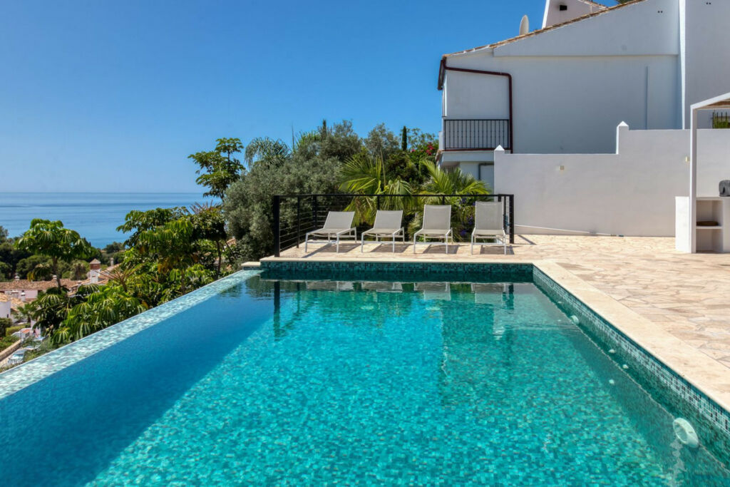 Detached Villa Torremuelle Málaga - image 15