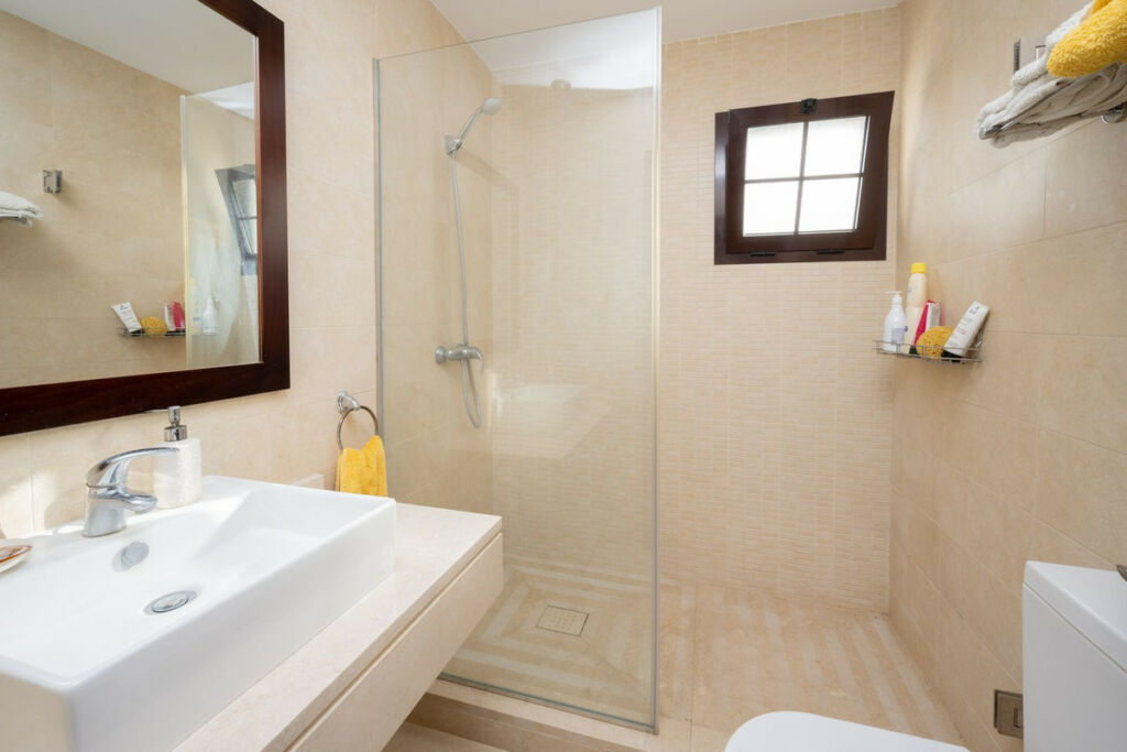 Penthouse Duplex Altos de los Monteros Málaga - image 15