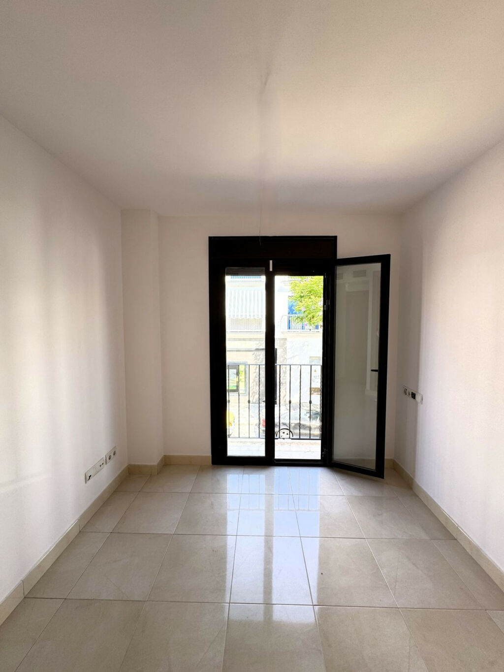 Middle Floor Apartment Los Boliches Málaga - image 15