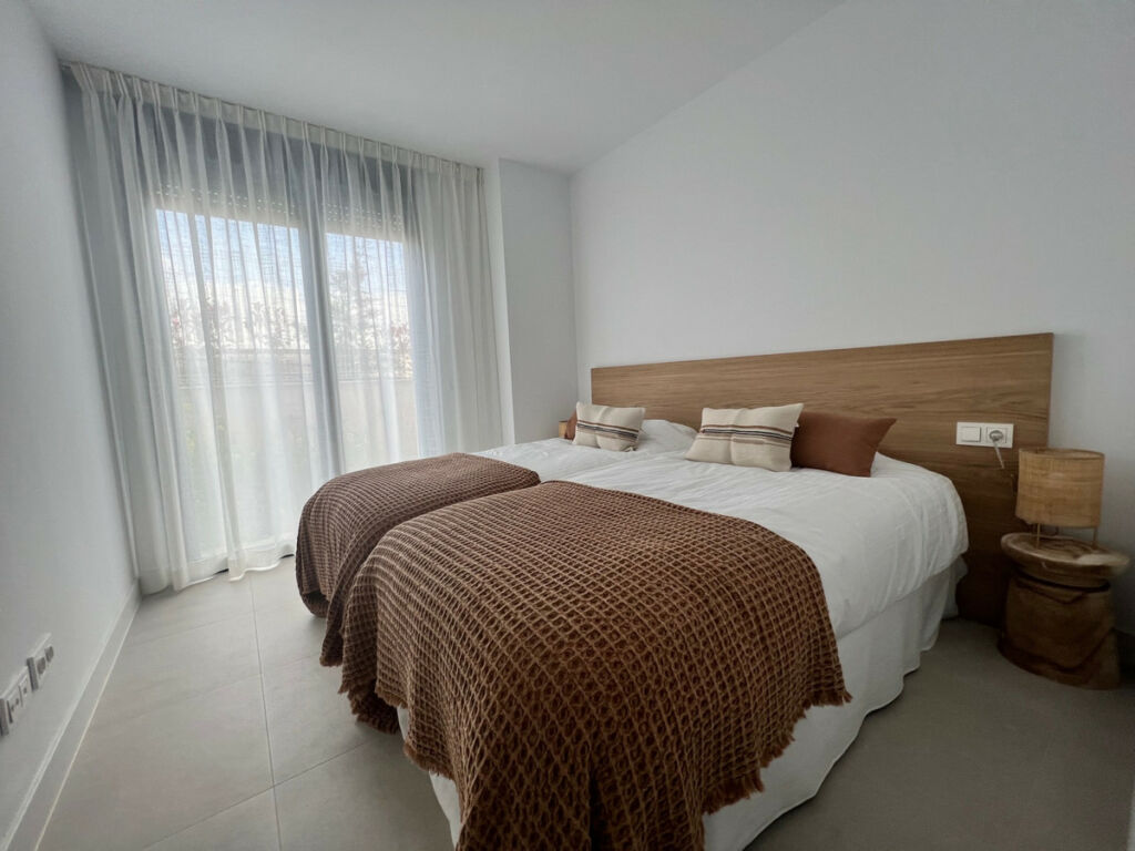 Ground Floor Apartment Estepona Málaga - image 15
