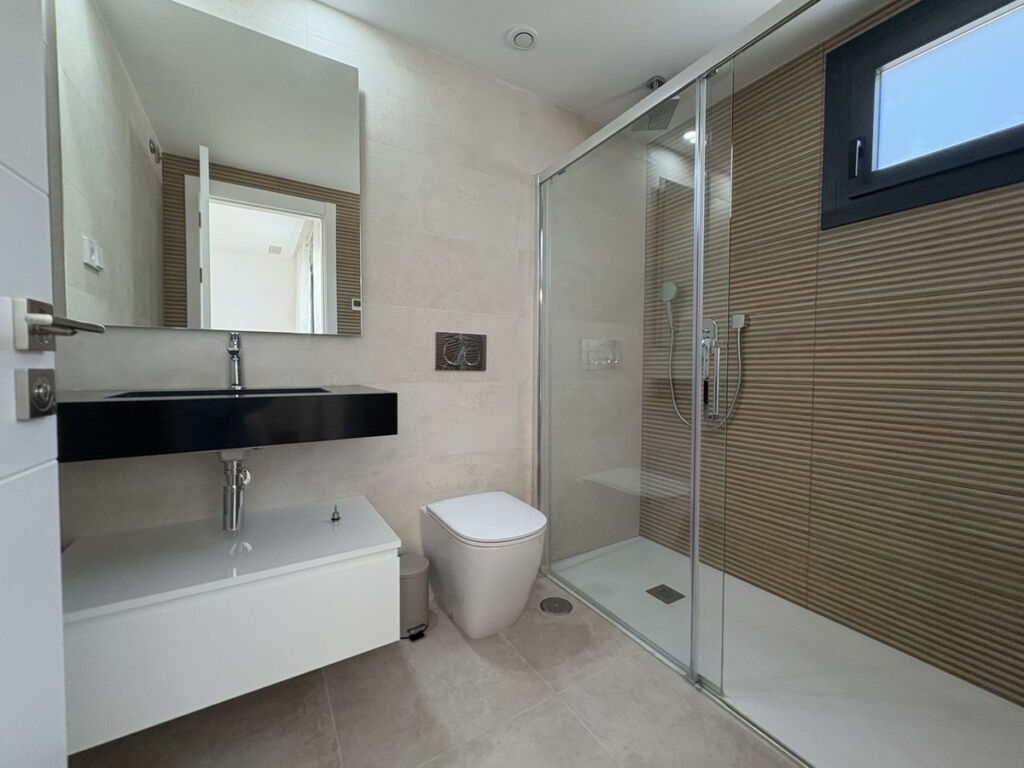 Middle Floor Apartment Atalaya Málaga - image 15