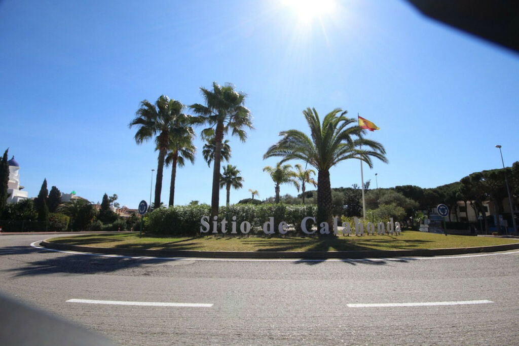 Middle Floor Apartment Calahonda Málaga - image 17