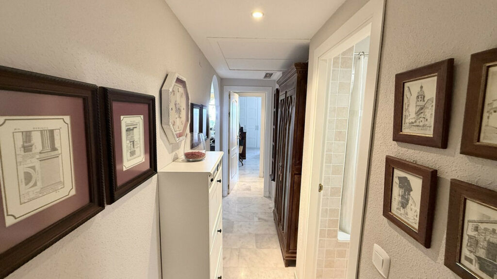 Middle Floor Apartment Reserva de Marbella Málaga - image 15