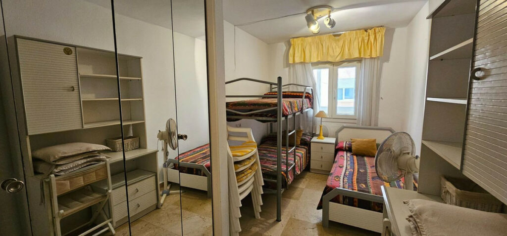 Middle Floor Apartment Los Boliches Málaga - image 15