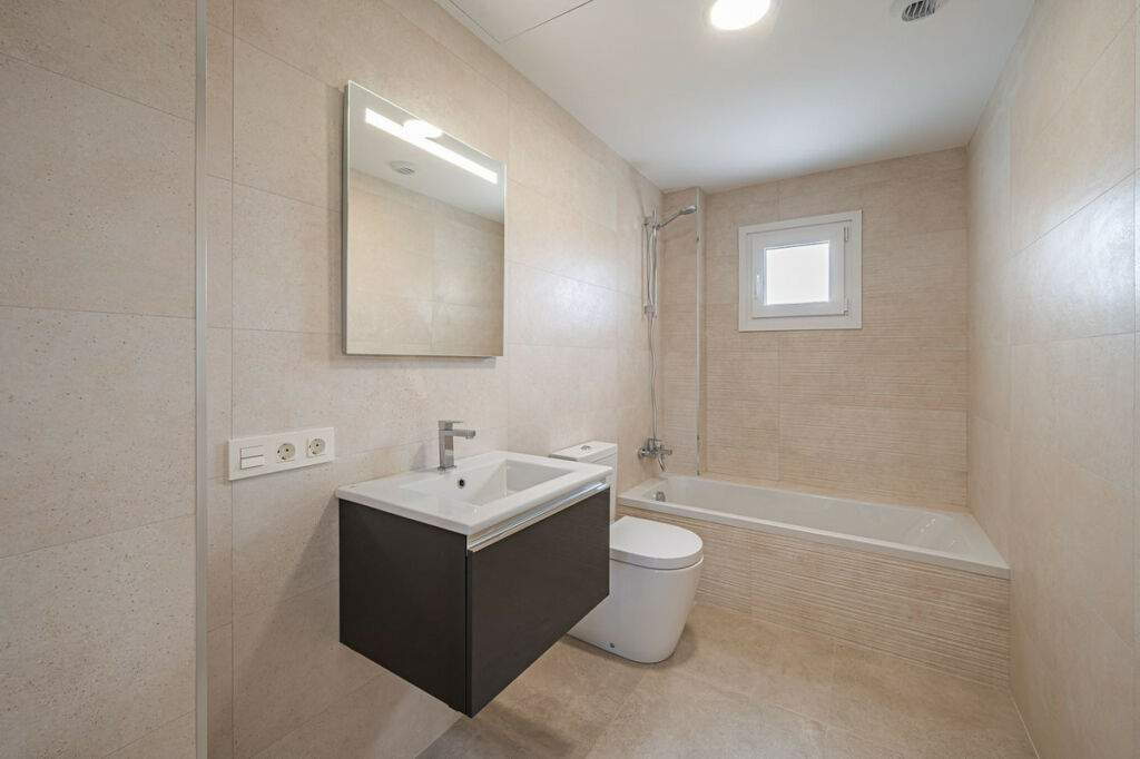 Detached Villa La Viñuela Málaga - image 15