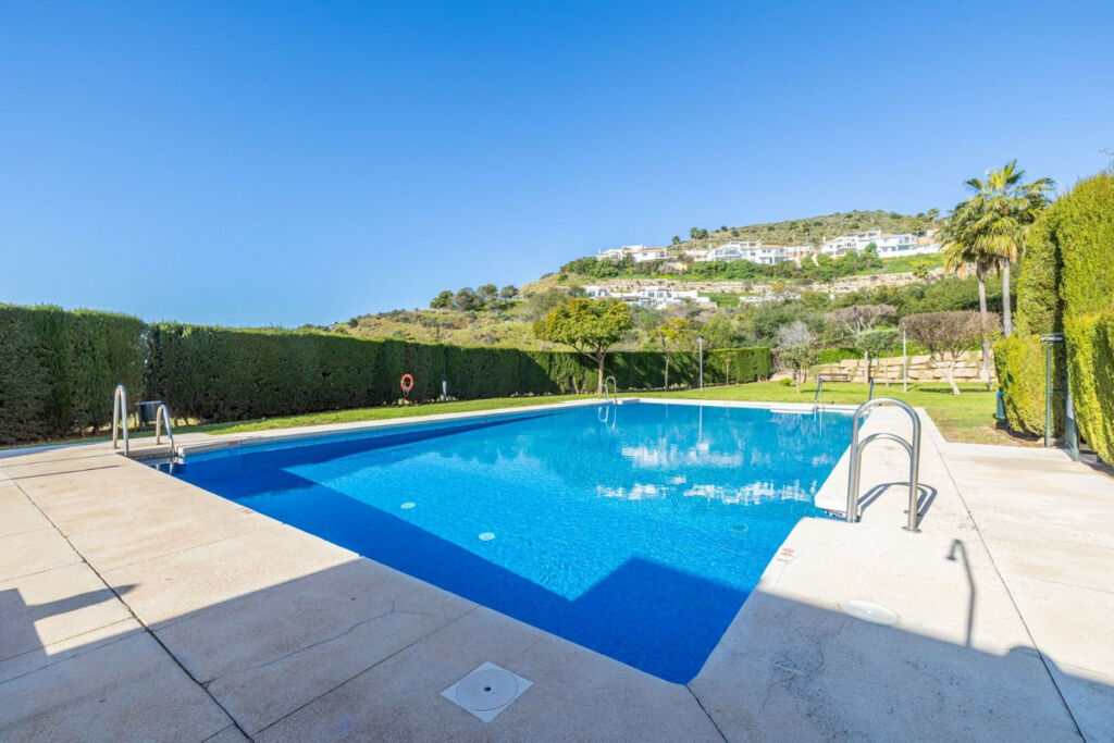 Middle Floor Apartment Riviera del Sol Málaga - image 15