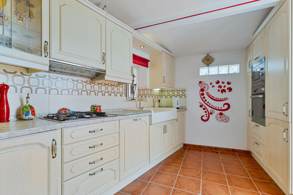 Detached Villa Fuengirola Málaga - image 15