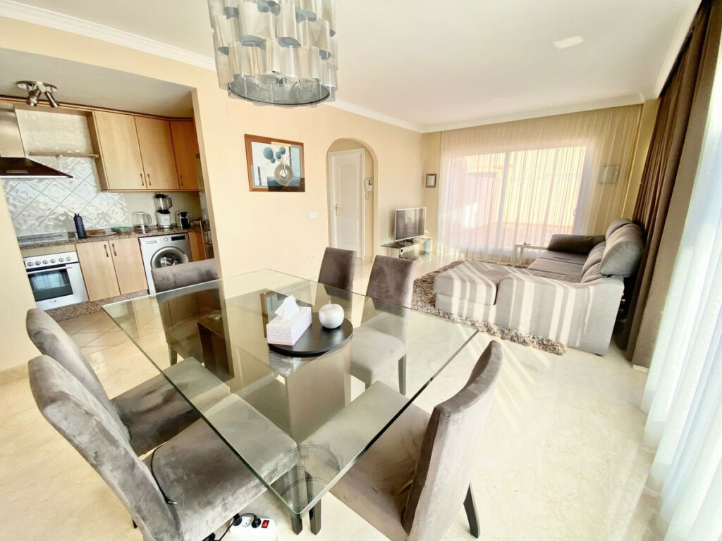 Penthouse Duplex Elviria Málaga - image 15