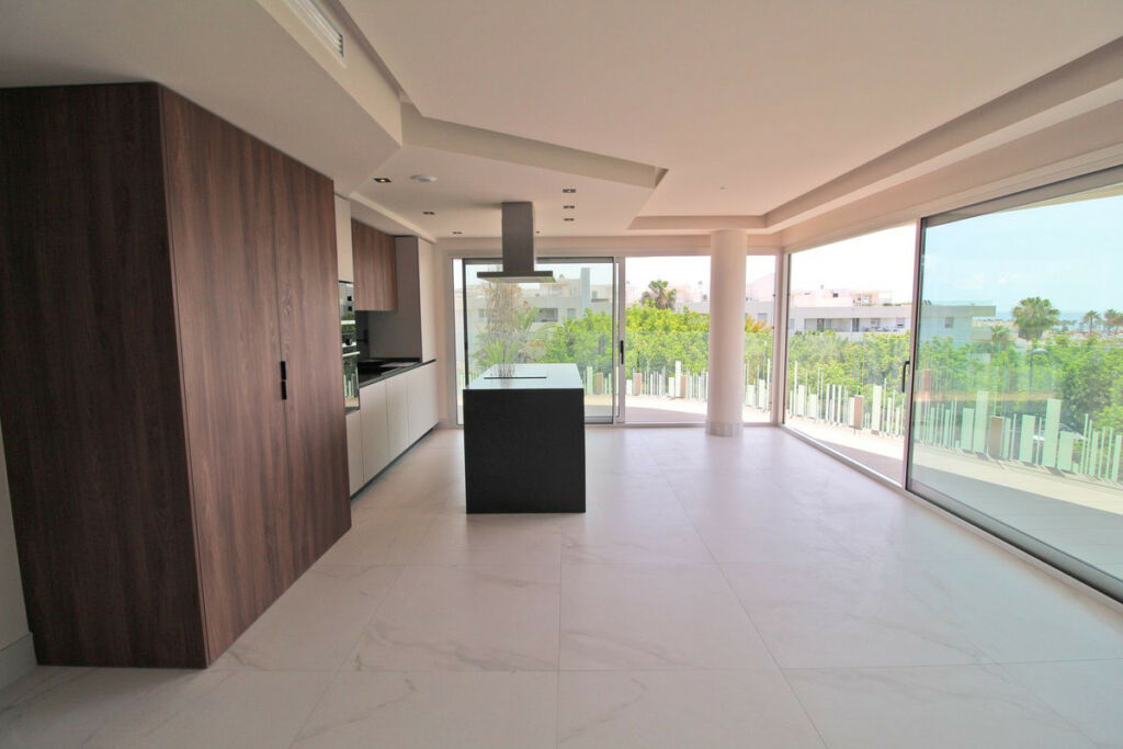 Middle Floor Apartment San Pedro de Alcántara Málaga - image 15