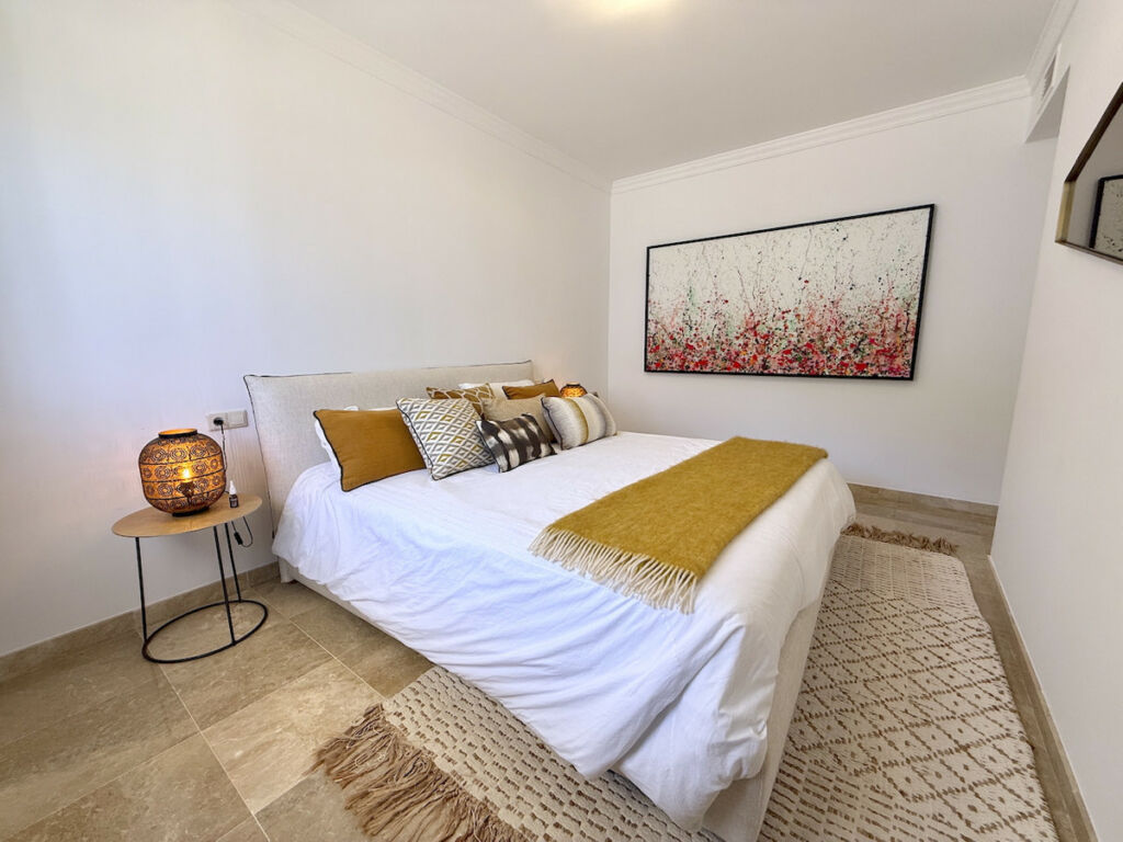 Middle Floor Apartment La Mairena Málaga - image 14